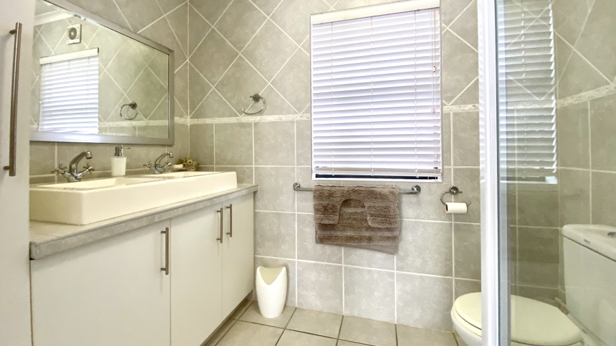 6 Bedroom Property for Sale in Dwarskersbos Western Cape